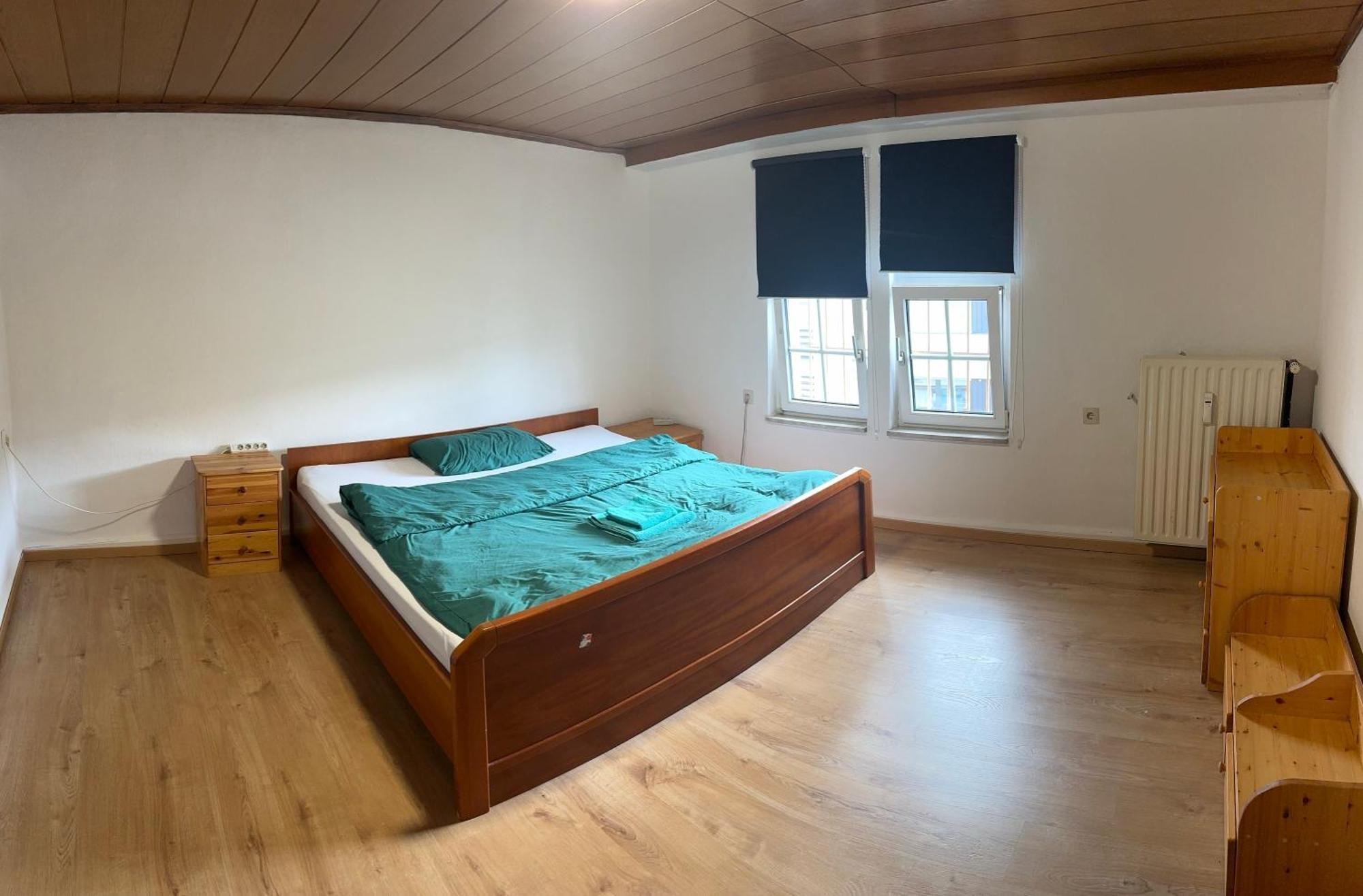 Moderne & Rustikale Monteurwohnung Im Zentrum アイトルフ エクステリア 写真