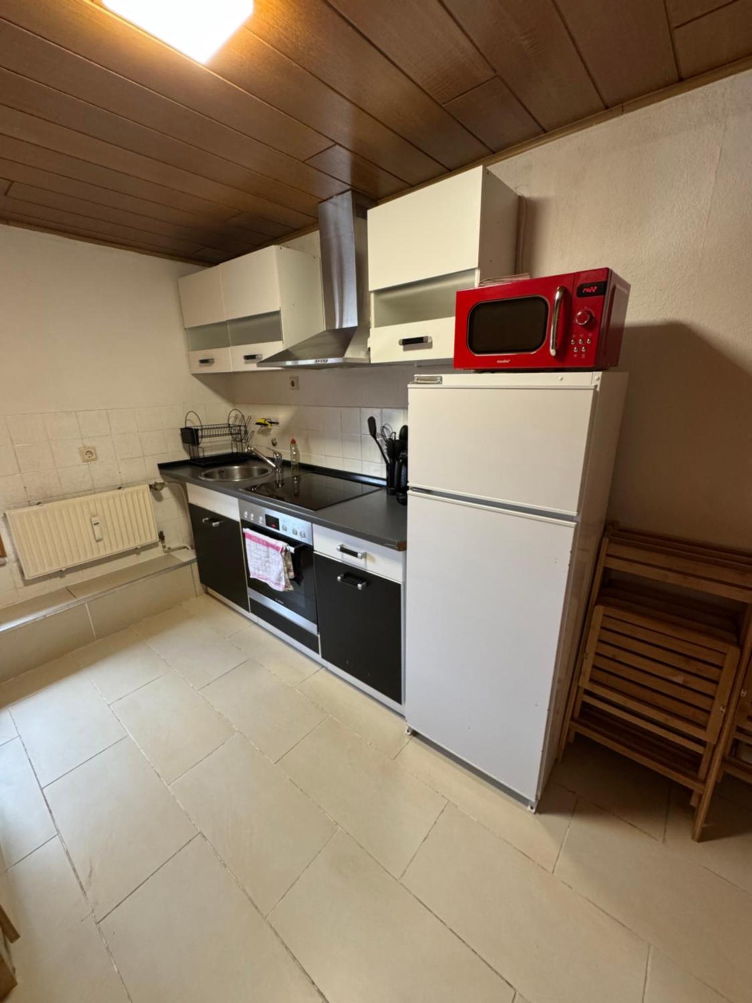 Moderne & Rustikale Monteurwohnung Im Zentrum アイトルフ エクステリア 写真