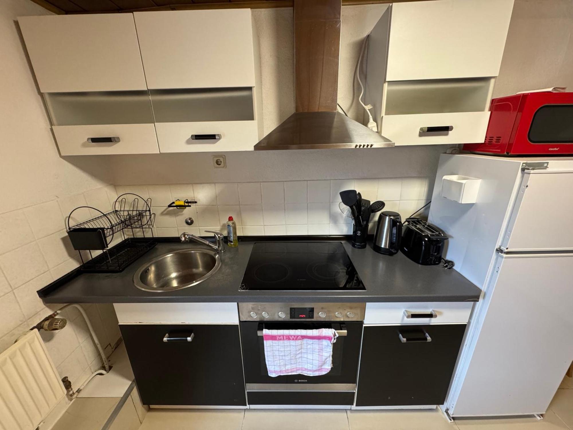 Moderne & Rustikale Monteurwohnung Im Zentrum アイトルフ エクステリア 写真