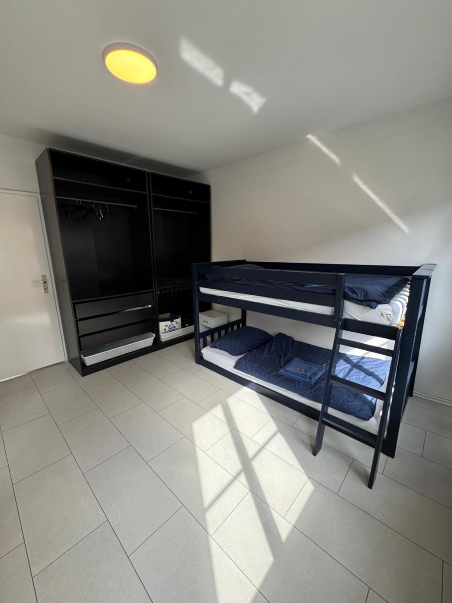 Moderne & Rustikale Monteurwohnung Im Zentrum アイトルフ エクステリア 写真